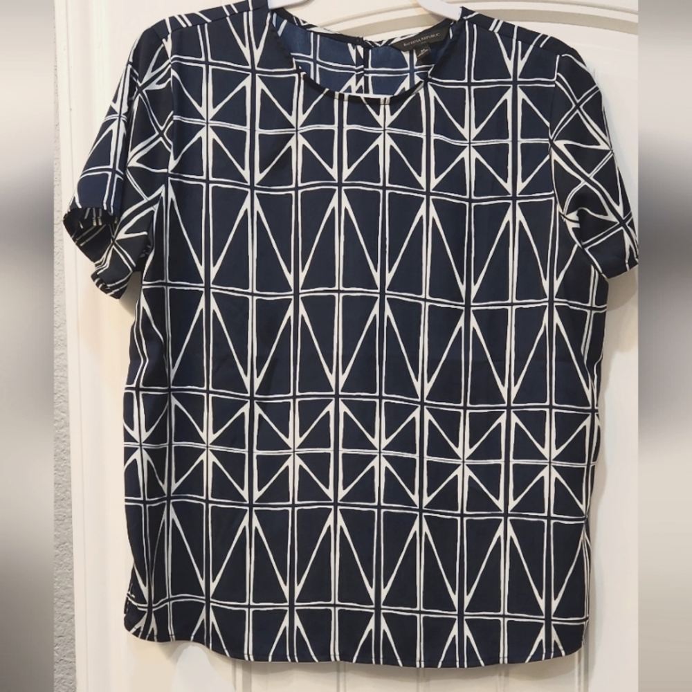Banana Republic silky blouse